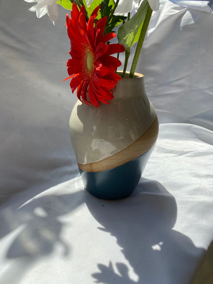 Vase.