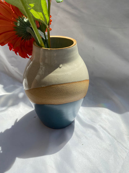 Vase.